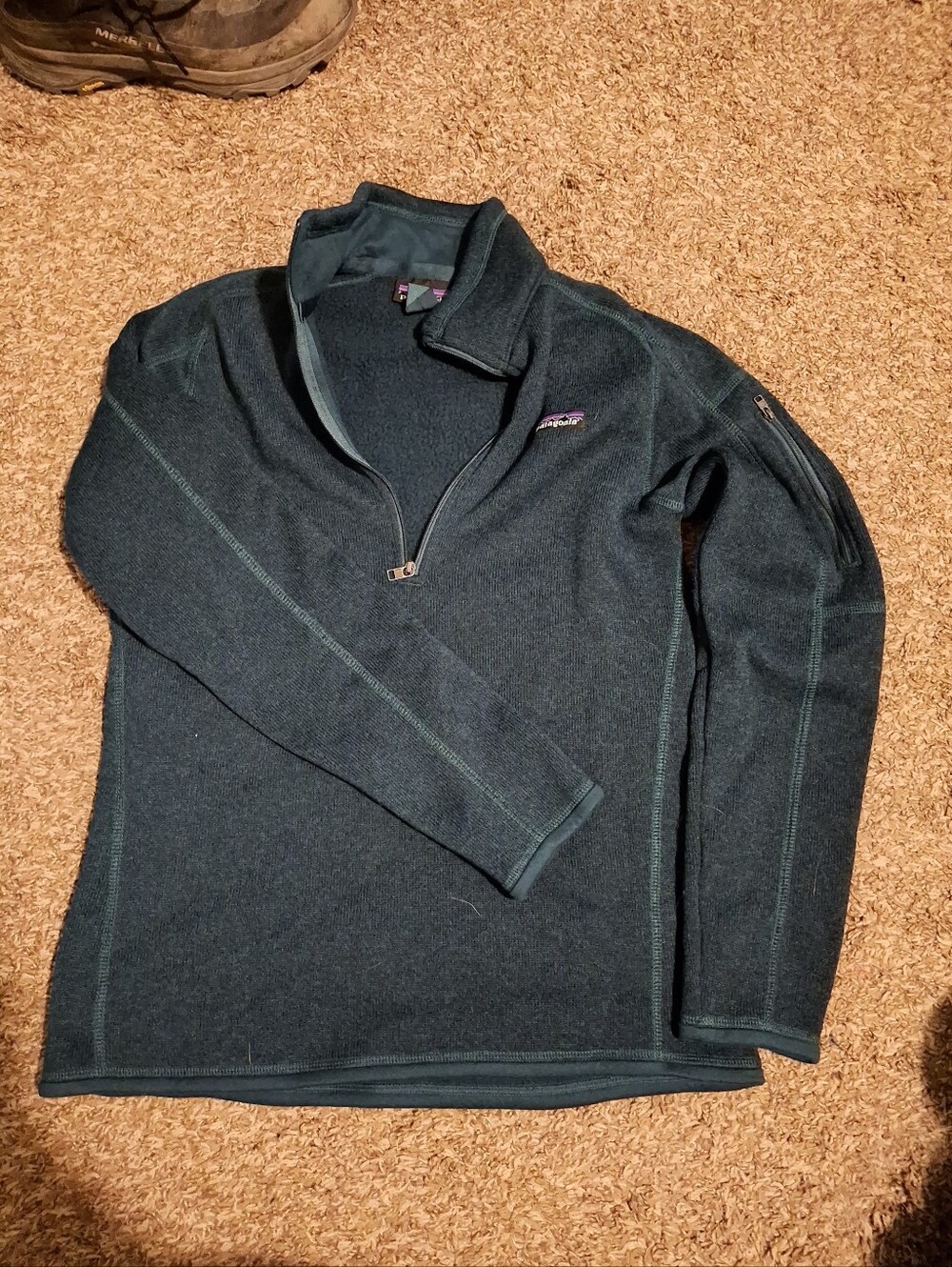 Patagonia Women's Dark Teal Quarter Zip Sweatshirt - Size Medium
